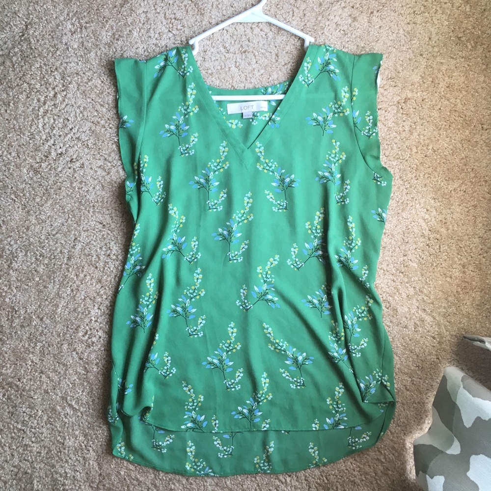 LOFT V-neck flutter sleeve shell